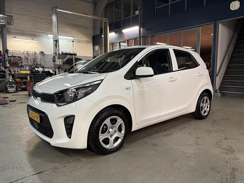 Wit Occasion 2023 Kia Picanto Comfort Hatchback | € 12.650 (Eerlijke prijs) - Afbeelding 1/4