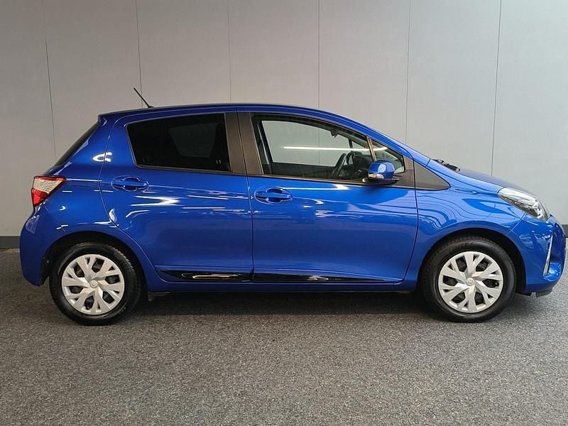 Occasion Toyota Yaris Active 112 PK (82 kW) 2019 Blauw (metallic) Hatchback