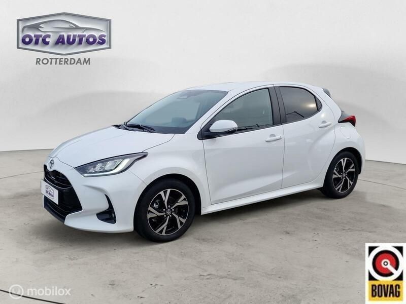 Wit Gebruikt 2024 Toyota Yaris Hybrid Edition | € 24.995 (Super prijs) - Afbeelding 1/4