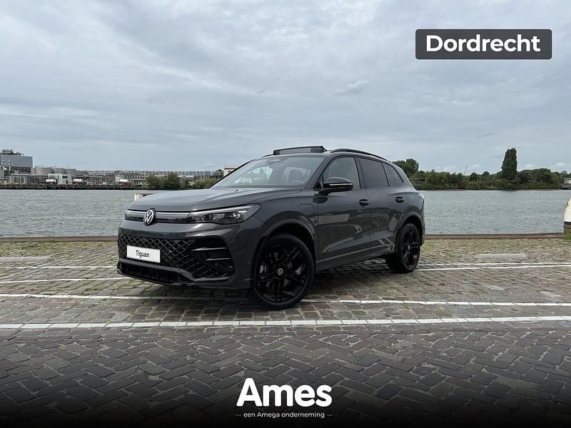 Grijs Nieuw 2025 VW Tiguan R-line Edition SUV | € 54.995 (Goede deal) - Afbeelding 1/4
