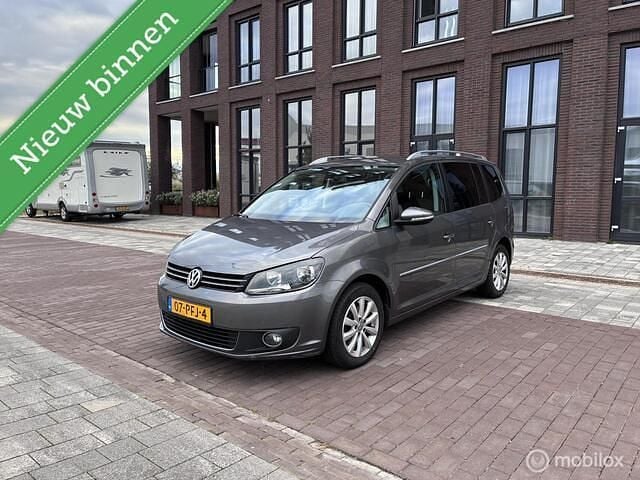 Grijs Gebruikt 2011 VW Touran Highline MPV | € 7.450 (Eerlijke prijs) - Afbeelding 1/4