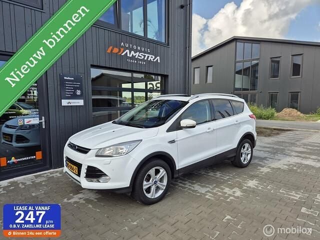 Wit Gebruikt 2015 Ford Kuga Titanium SUV | € 15.250 (Eerlijke prijs) - Afbeelding 1/4
