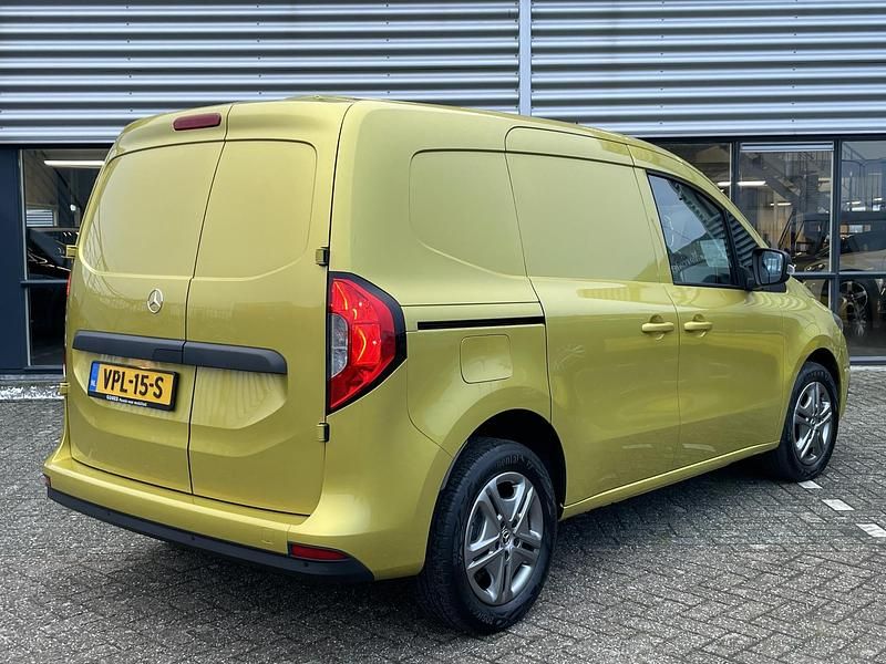 Occasion Mercedes Citan 110 97 PK (71 kW) 2022 Geel Van