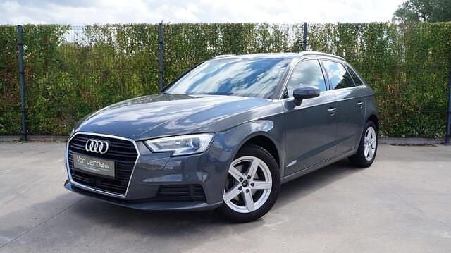 Grijs Gebruikt 2019 Audi A3 Comfort Sedan | € 18.500 (Goede deal) - Afbeelding 1/4