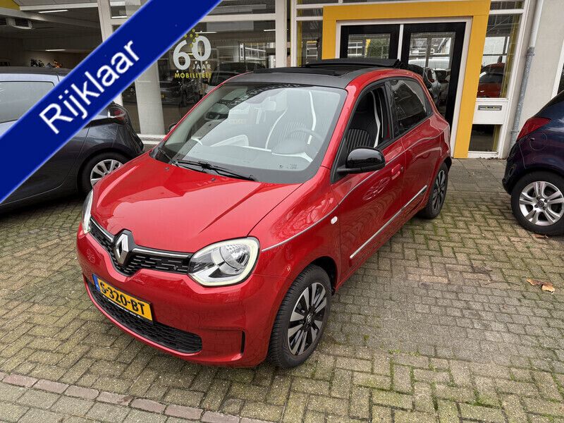 Rood Gebruikt 2023 Renault Twingo Techno Hatchback | € 21.950 - Afbeelding 1/4
