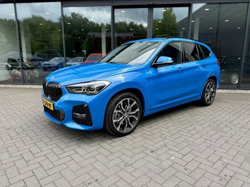 Blauw Gebruikt 2021 BMW X1 M Sport SUV | € 31.750 (Eerlijke prijs) - Afbeelding 1/4