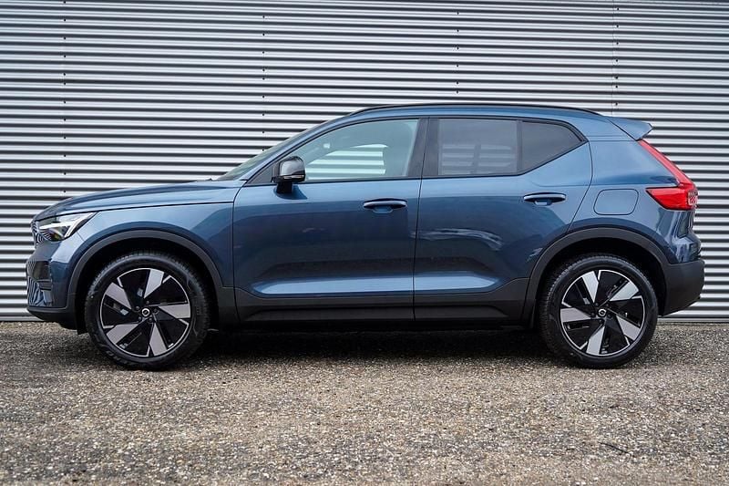 Nieuw Volvo EX40 Business Edition 11 kW (15 PK) 2025 Blauw SUV