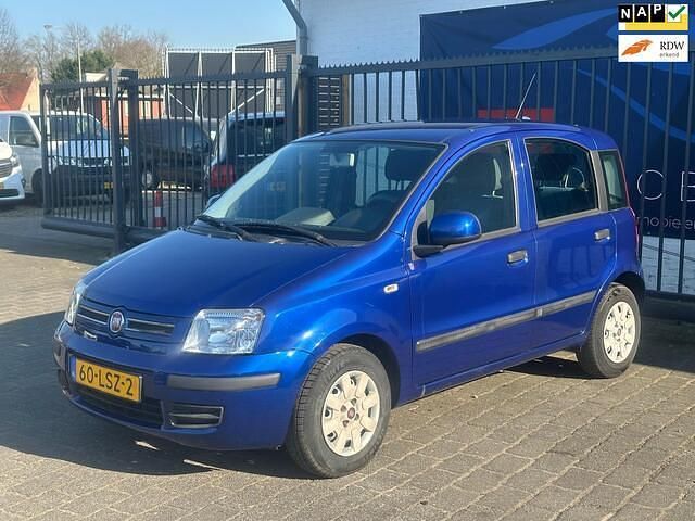 Blauw Gebruikt 2010 Fiat Panda Hatchback | € 1.988 (Goede deal) - Afbeelding 1/4