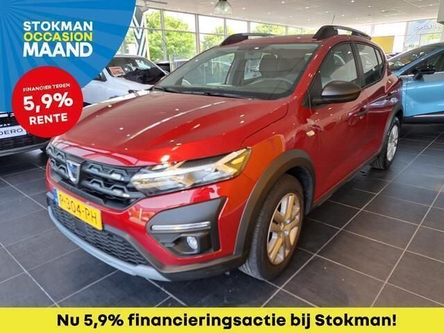 Rood Gebruikt 2022 Dacia Sandero Essentiel Hatchback | € 15.900 (Eerlijke prijs) - Afbeelding 1/3
