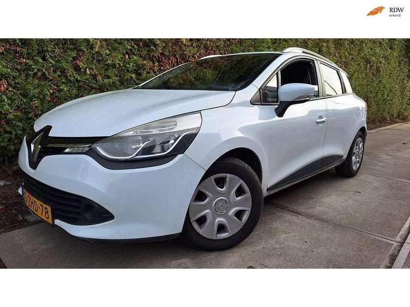 Wit Gebruikt 2015 Renault Clio GrandTour Expression Stationwagen | € 3.843 (Eerlijke prijs) - Afbeelding 1/4