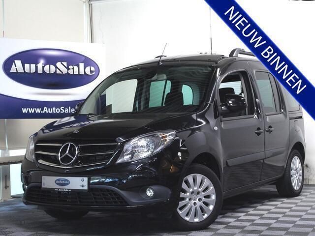 Zwart Gebruikt 2017 Mercedes Citan 112 Van | € 17.941 (Iets duurder) - Afbeelding 1/4