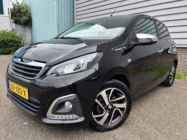 Zwart Gebruikt 2019 Peugeot 108 Allure Hatchback | € 11.250 (Eerlijke prijs) - Afbeelding 1/4