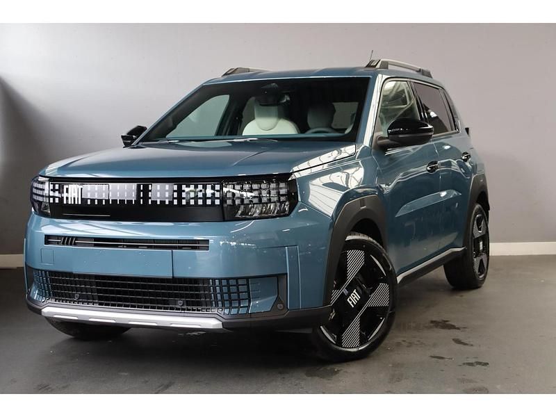 Blauw Nieuw 2025 Fiat Grande Panda La Prima Hatchback | € 25.885 (Super prijs) - Afbeelding 1/1