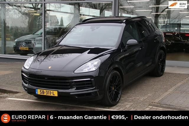 Zwart Occasion 2017 Porsche Cayenne SUV | € 45.995 (Super prijs) - Afbeelding 1/4