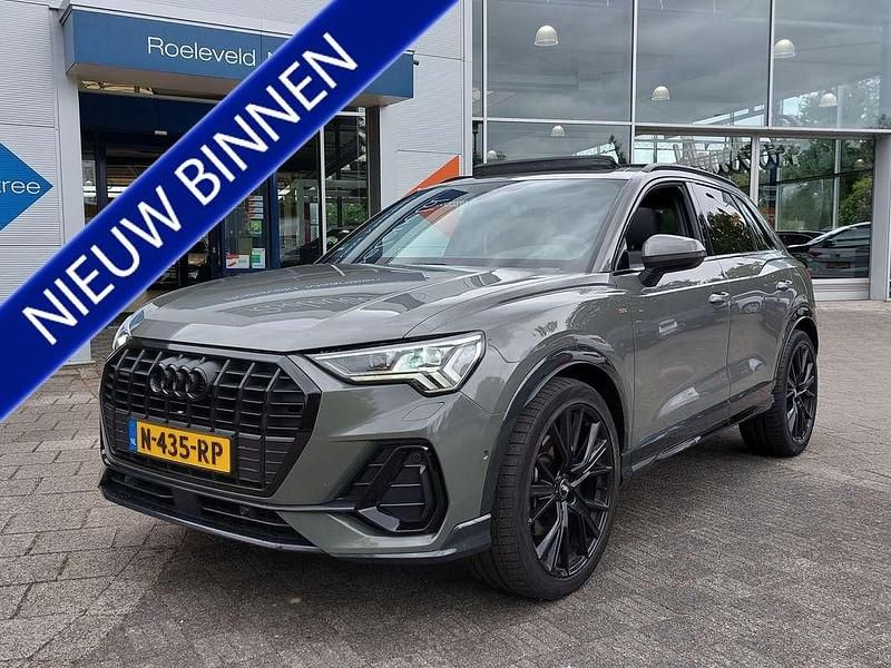 Grijs Gebruikt 2020 Audi Q3 Premium SUV | € 34.950 (Duur) - Afbeelding 1/3