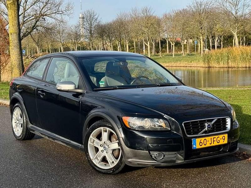 Zwart Gebruikt 2009 Volvo C30 Hatchback | € 2.450 (Eerlijke prijs) - Afbeelding 1/4