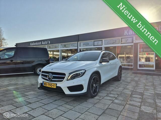 Wit Gebruikt 2016 Mercedes GLA180 AMG SUV | € 20.950 (Eerlijke prijs) - Afbeelding 1/4