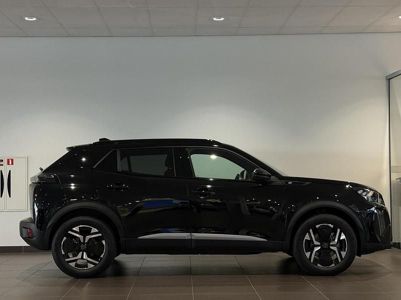 Nieuw Peugeot e-2008 Avantage 114 kW (156 PK) 2025 Zwart SUV