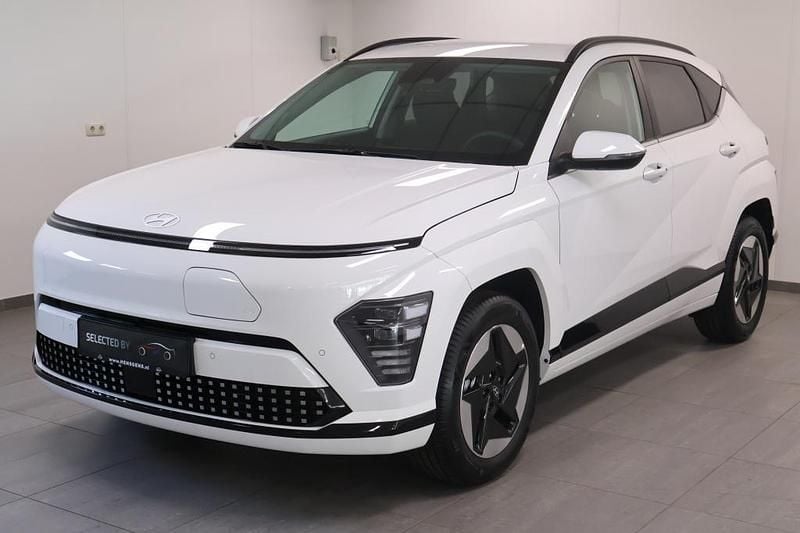 Wit Nieuw 2024 Hyundai Kona Comfort SUV | € 33.945 (Goede deal) - Afbeelding 1/4