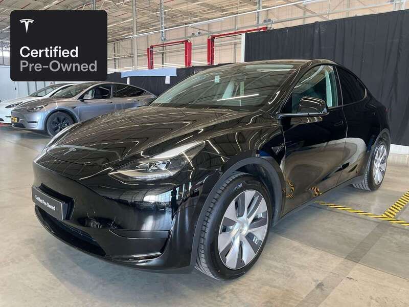 Zwart Gebruikt 2024 Tesla Model Y SUV | € 40.100 - Afbeelding 1/4