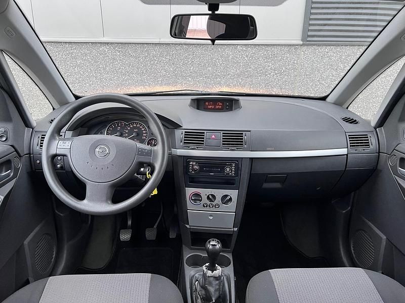 Occasion Opel Meriva Enjoy 101 PK (74 kW) 2004 Grijs MPV