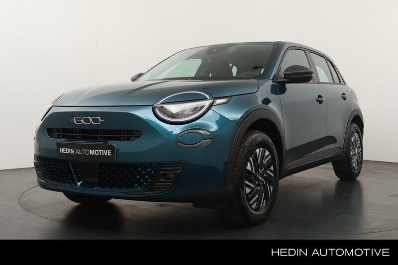 Blauw Nieuw 2025 Fiat 600 Urban SUV | € 31.089 (Eerlijke prijs) - Afbeelding 1/4