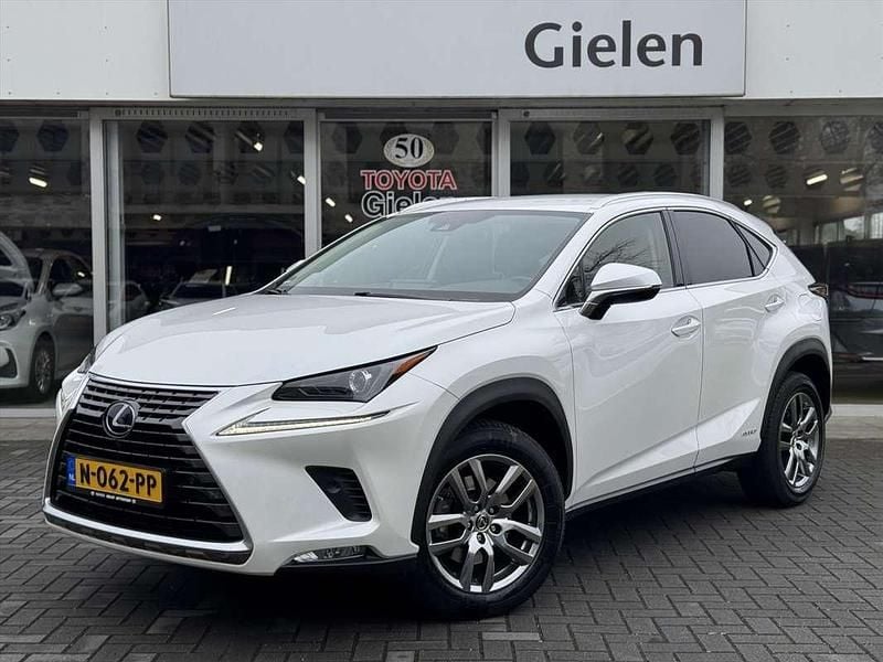 Wit Occasion 2020 Lexus NX300h Luxury Line SUV | € 35.700 (Eerlijke prijs) - Afbeelding 1/4