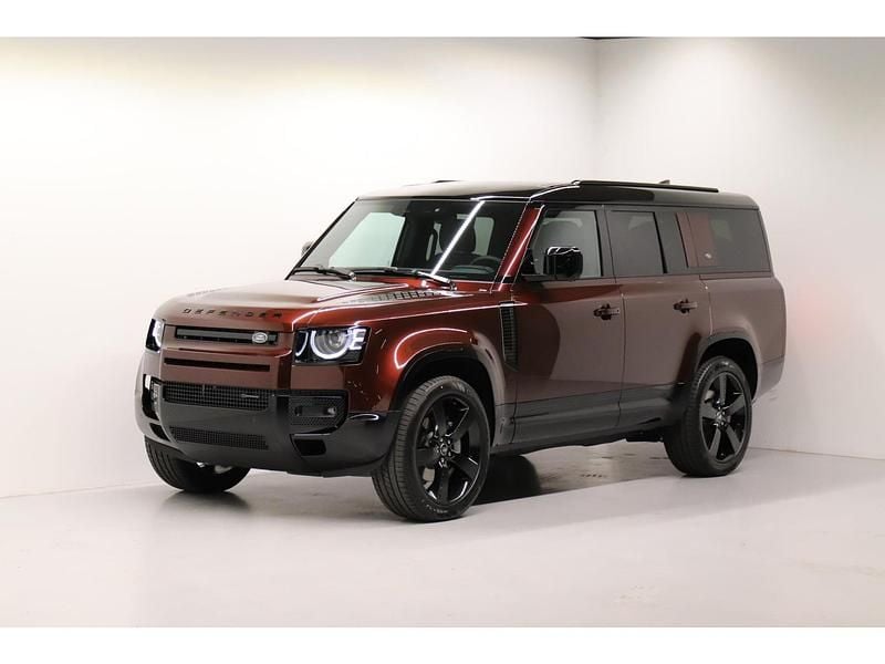 Occasion Land Rover Defender SE Dynamic 249 PK (183 kW) 2025 Rood SUV