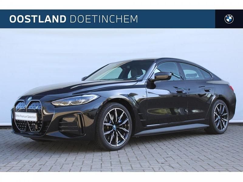 Zwart Gebruikt 2024 BMW i4 Comfort Edition Sedan | € 43.750 (Goede deal) - Afbeelding 1/3