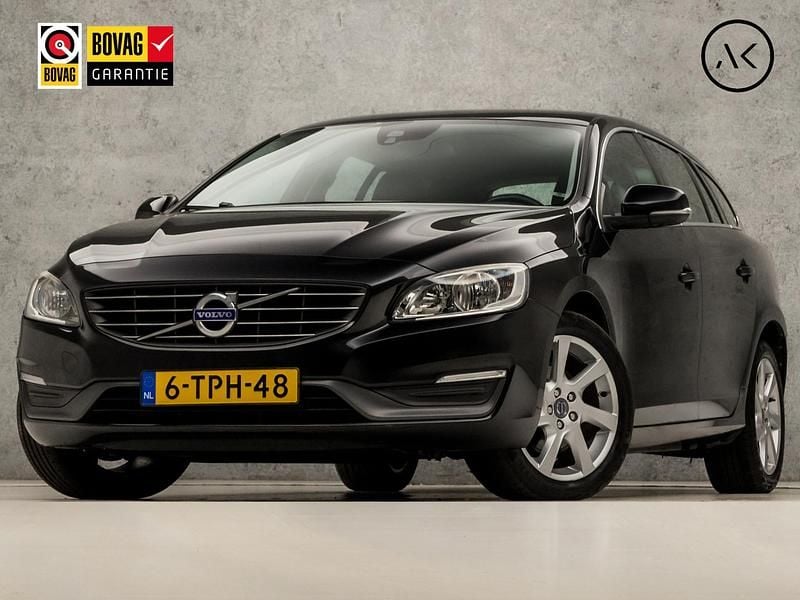 Zwart Occasion 2014 Volvo V60 Momentum Stationwagen | € 13.445 (Goede deal) - Afbeelding 1/4