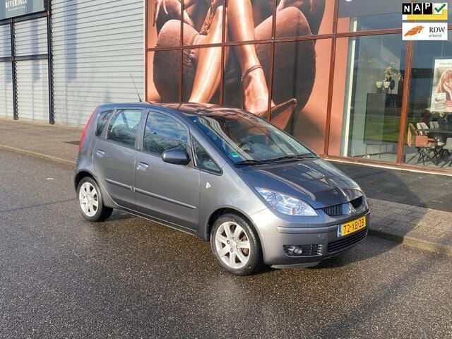 Grijs Gebruikt 2007 Mitsubishi Colt Inform Hatchback | € 2.199 (Eerlijke prijs) - Afbeelding 1/4