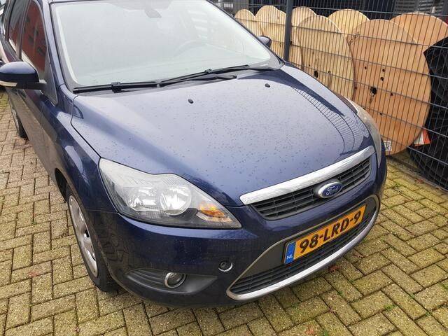 Blauw Gebruikt 2010 Ford Focus Limited Stationwagen | € 950 (Super prijs) - Afbeelding 1/4