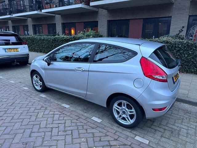 Occasion Ford Fiesta Limited 60 PK (44 kW) 2010 Grijs Hatchback