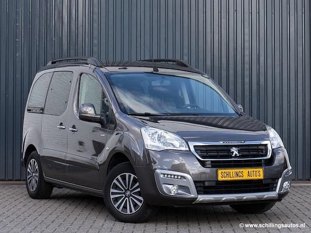 Occasion Peugeot Partner Allure 110 PK (80 kW) 2018 Grijs, metallic lak MPV