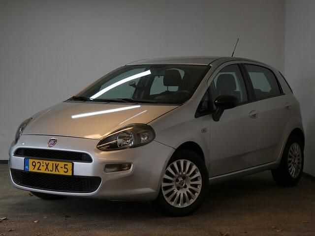 Grijs Gebruikt 2012 Fiat Punto Easy Hatchback | € 3.750 (Eerlijke prijs) - Afbeelding 1/4
