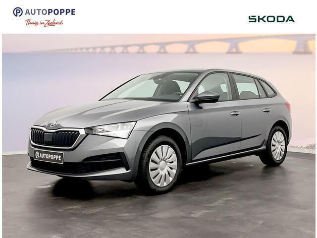 Grijs Gebruikt 2024 Skoda Scala Active Hatchback | € 23.950 (Duur) - Afbeelding 1/4