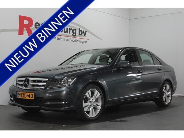 Grijs Gebruikt 2013 Mercedes C180 Avantgarde Sedan | € 15.945 (Eerlijke prijs) - Afbeelding 1/4