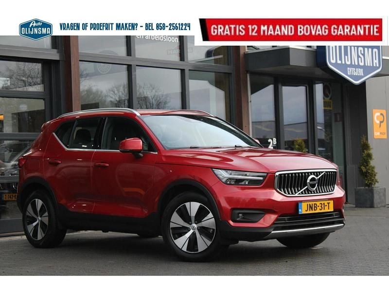 Rood Gebruikt 2021 Volvo XC40 Inscription SUV | € 28.994 (Goede deal) - Afbeelding 1/4