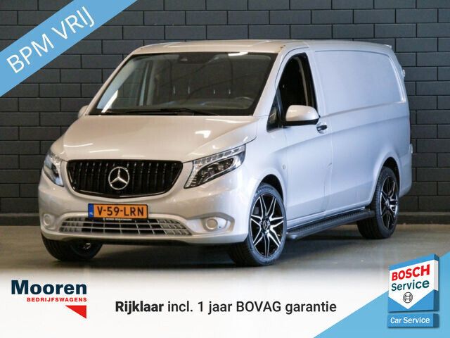 Grijs Gebruikt 2021 Mercedes Vito AMG MPV | € 32.950 (Eerlijke prijs) - Afbeelding 1/4