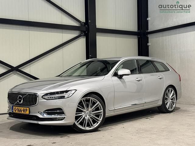 Grijs Gebruikt 2018 Volvo V90 Inscription Stationwagen | € 31.940 (Iets duurder) - Afbeelding 1/4