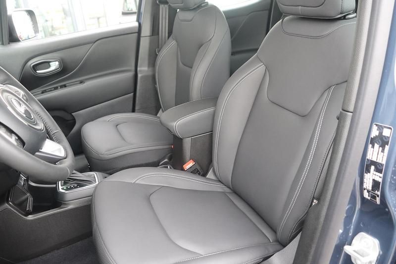 Occasion Jeep Renegade Altitude 129 PK (94 kW) 2024 Blauw SUV