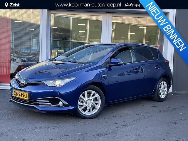 Occasion Toyota Auris Plus 136 PK (100 kW) 2018 Blauw Hatchback