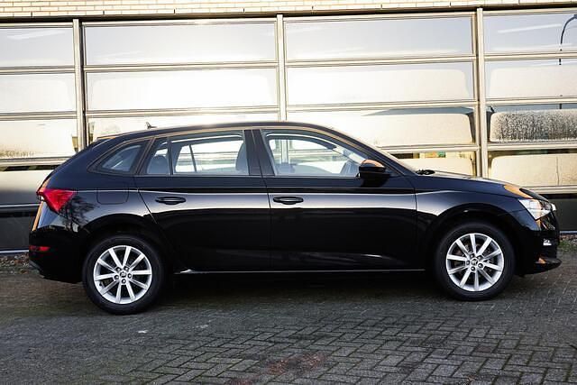Occasion Skoda Scala Ambition 116 PK (85 kW) 2019 Zwart (parellak) Hatchback