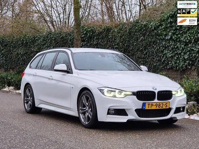 Occasion BMW 330 M Sport 136 PK (100 kW) 2018 Wit Stationwagen
