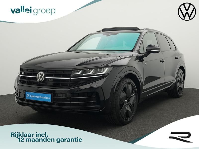Zwart Gebruikt 2024 VW Touareg R SUV | € 89.900 (Duur) - Afbeelding 1/4