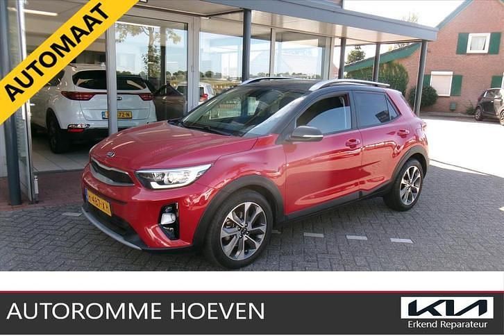 Rood Occasion 2020 Kia Stonic Turbo SUV | € 19.940 (Eerlijke prijs) - Afbeelding 1/4
