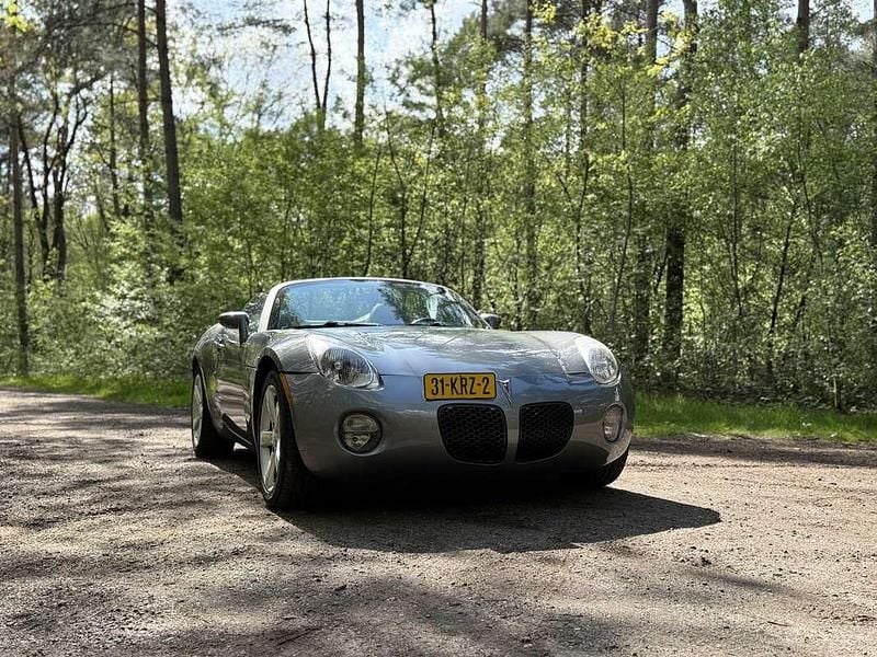 Grijs Gebruikt 2006 Pontiac Solstice Cabriolet | € 10.850 - Afbeelding 1/4