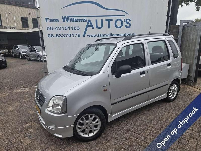 Grijs Gebruikt 2002 Suzuki Wagon R+ Stationwagen | € 1.249 (Eerlijke prijs) - Afbeelding 1/4