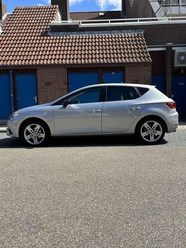 Occasion Seat Leon 150 PK (110 kW) 2018 Grijs Sedan