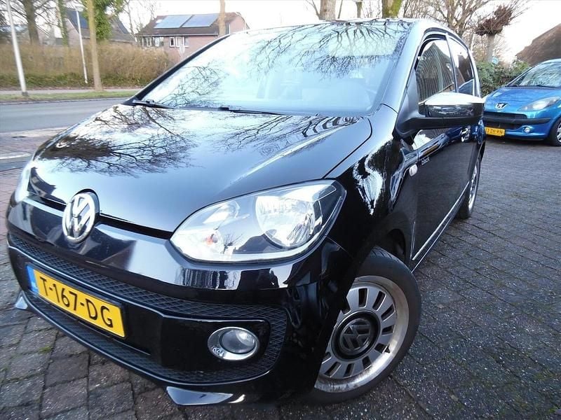 Zwart (metallic) Occasion 2012 VW up! high up! Hatchback | € 4.999 (Goede deal) - Afbeelding 1/4